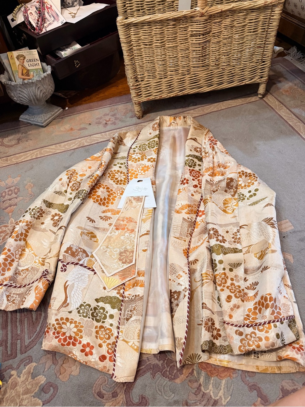 Silk Brocade Floral Kimono Jacket - Cream & Gold